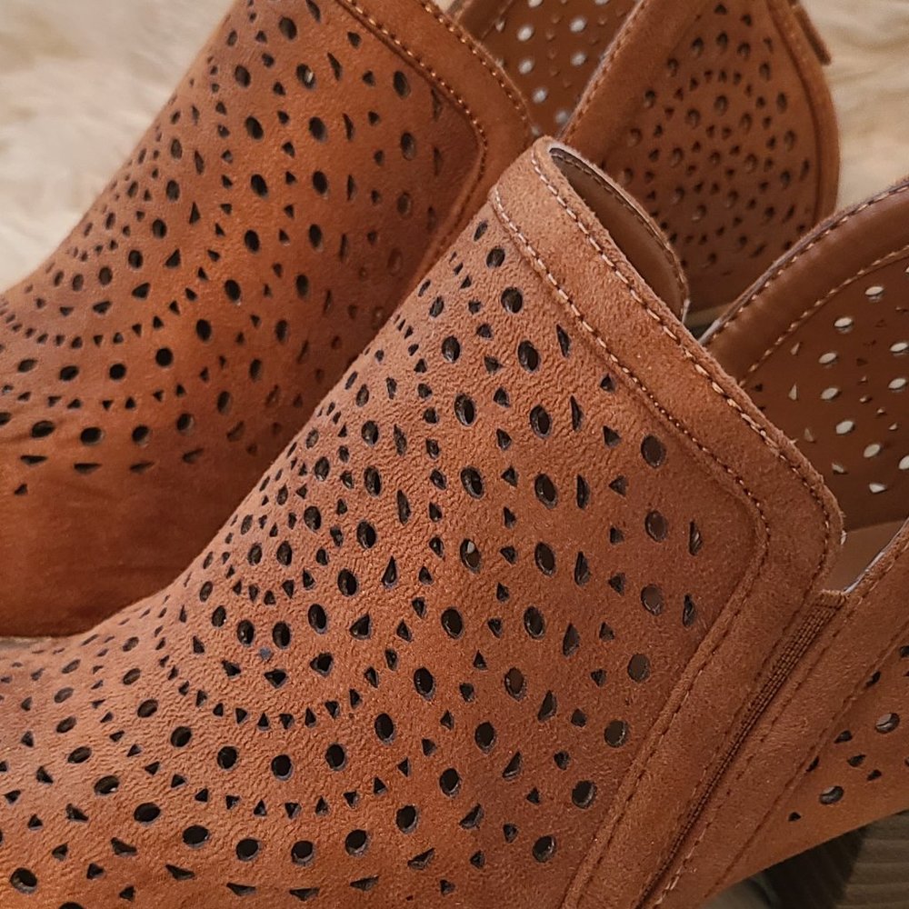 Ricky tan booties - Picture 4 of 6